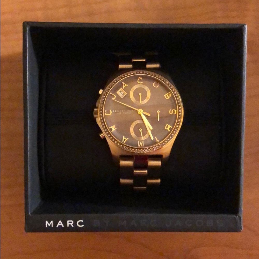 MARC BY MARC JACOBS Women’s Gold Watch MBM3298